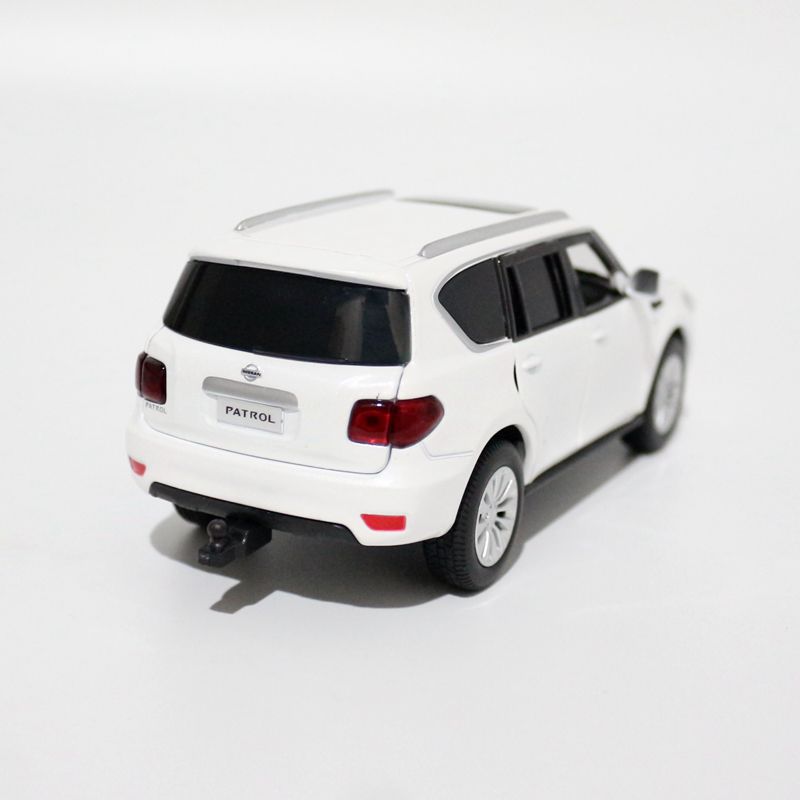 JKM 1/32 Nissan Y62 Patrol Suv Modern Car Model