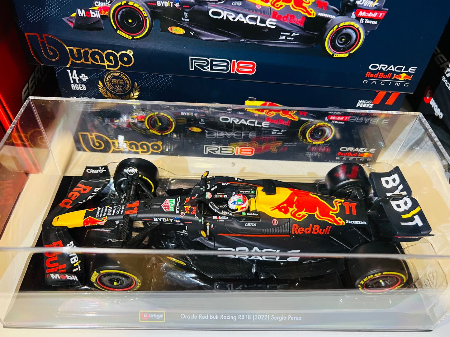 Bburago 1/24 Ferrari Formula Racing Car Acrylic Display Case Modern Car Model