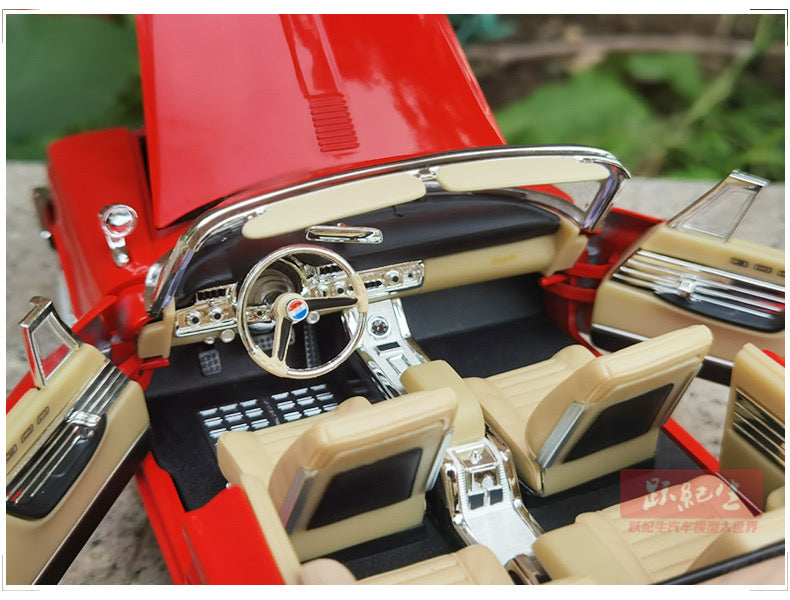 1/18 Chrysler 300F 1960 Convertible Classic Car Model