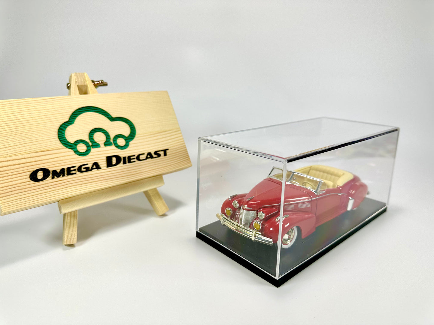 SIGNATURE 1/32 Cadillac Series 62 Sedan 1946 Classic Car Model