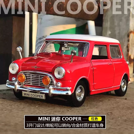MOTORMAX Mini Cooper 1/18 Scale 1961-67 Classic Car Model